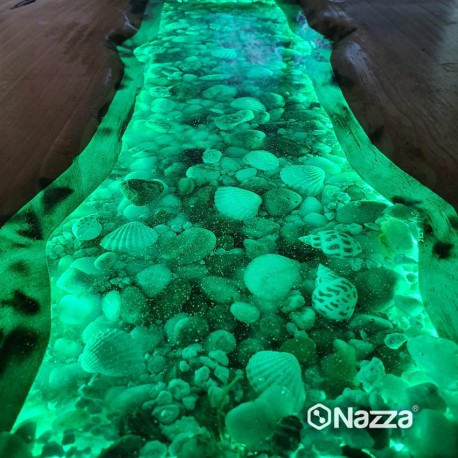 Mesa con incrustaciones epoxi y luces led